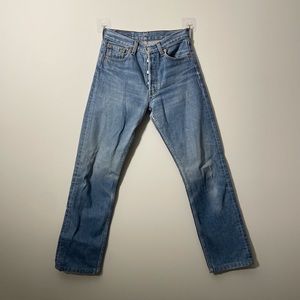 Vintage Levi 501s!! For waist 24-25